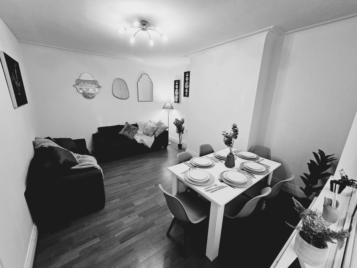 Large 4 Bedrooms Golders Green Londra Dış mekan fotoğraf