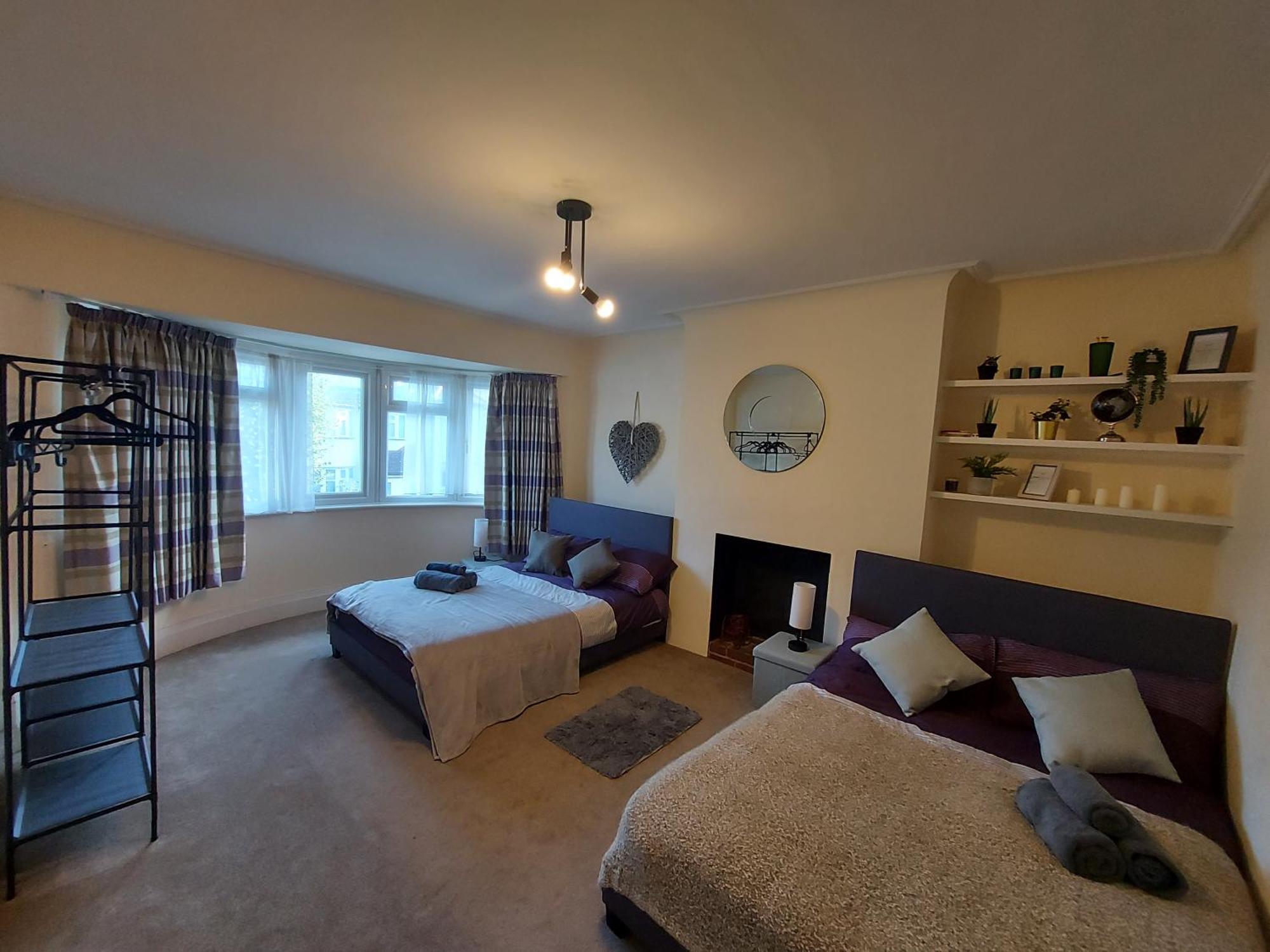 Large 4 Bedrooms Golders Green Londra Dış mekan fotoğraf